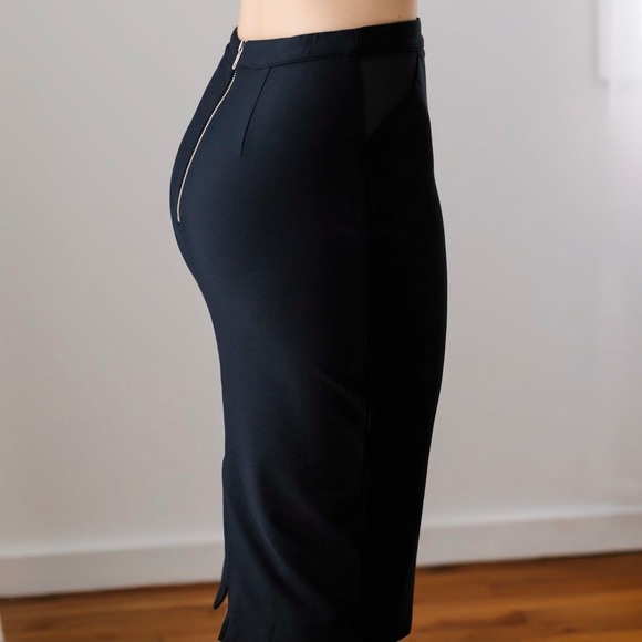 SoldOut11thStreet - Picture 4 of 6